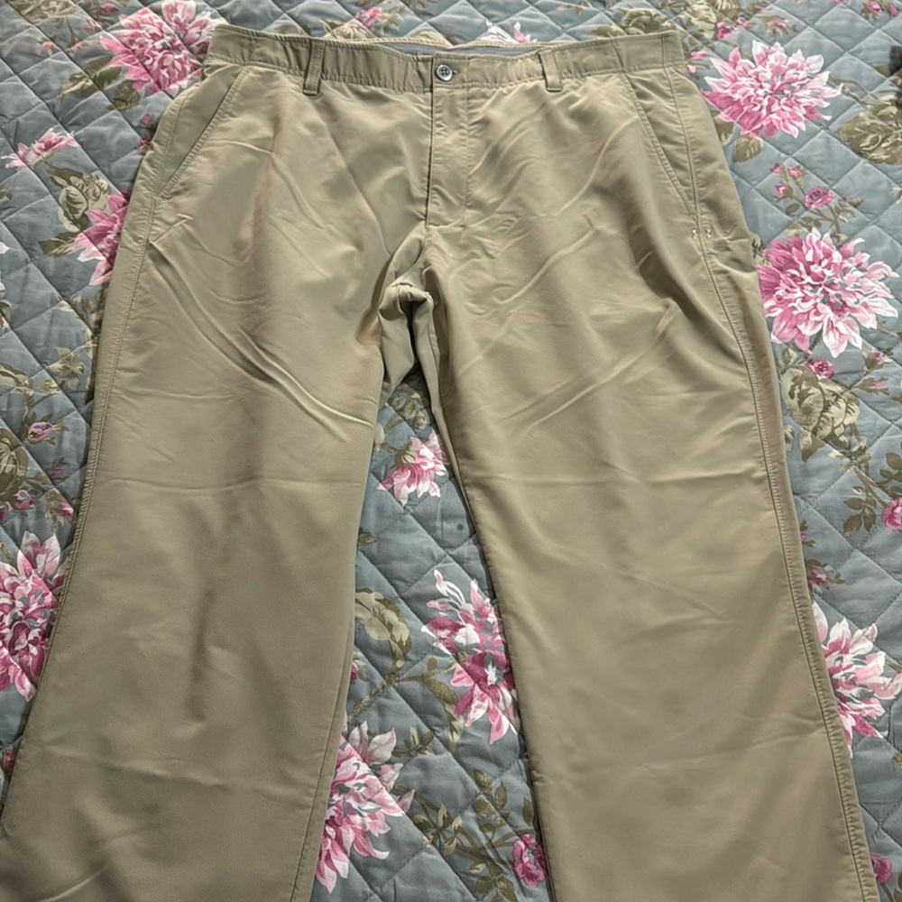 Men’s Under armour golf pants